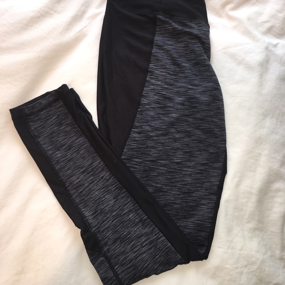 Black and gray leggings
